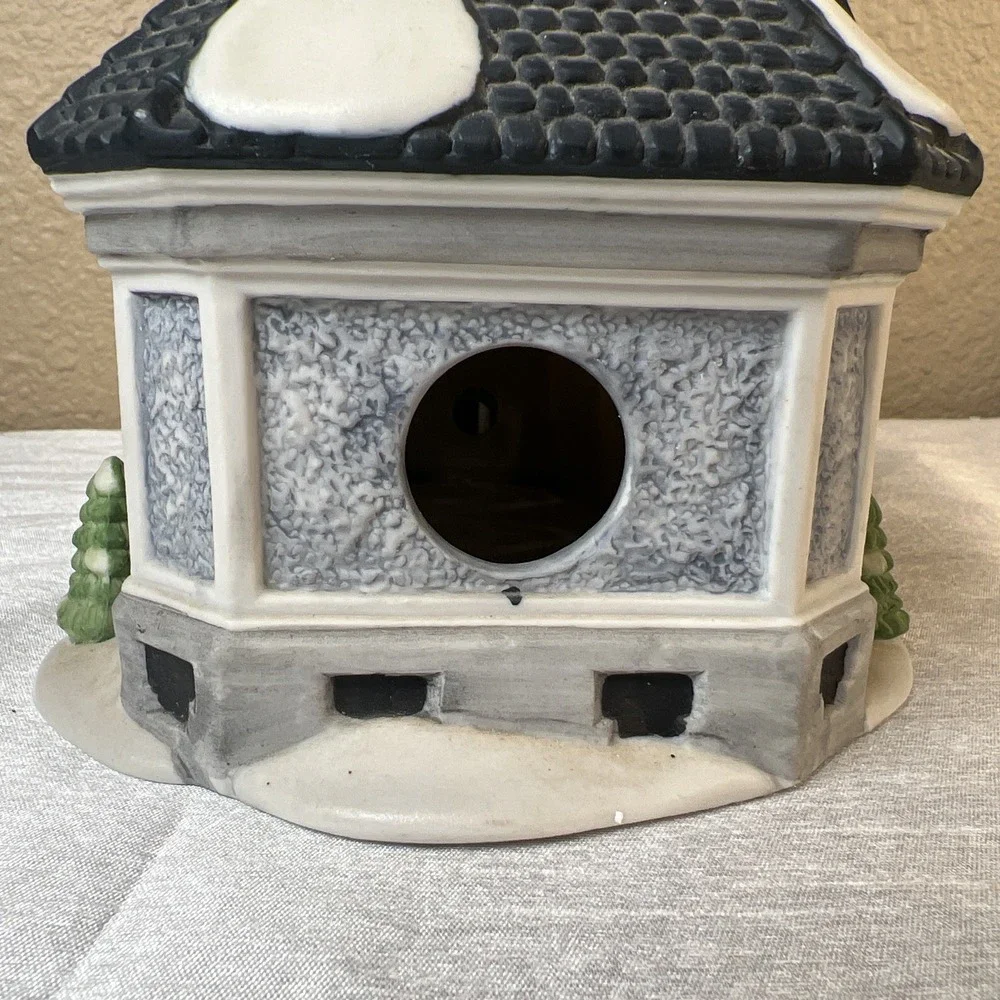 Vintage 2001 Dept 56 Heritage Village Collection St. Nicholas Kirche 56170 Cord